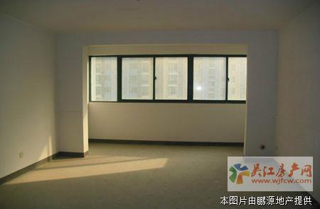 吾悦广场 3室2厅2卫 135.45平方米 208万出售