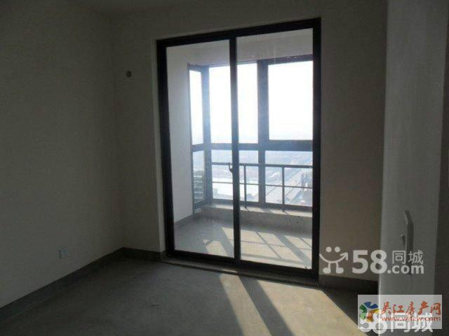 G49丽湾国际 3室2厅2卫 140平方米 176万出售